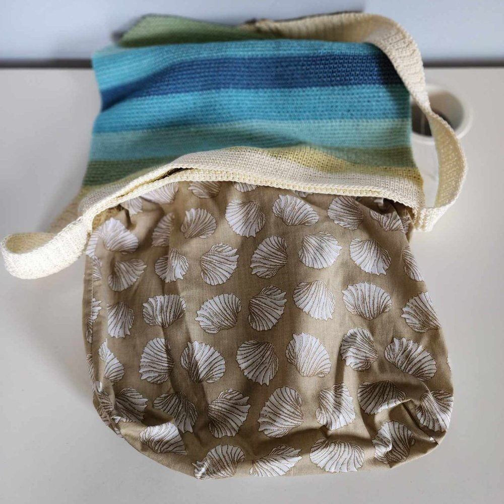 Liz Claibourne Purse - Picture 5 of 8